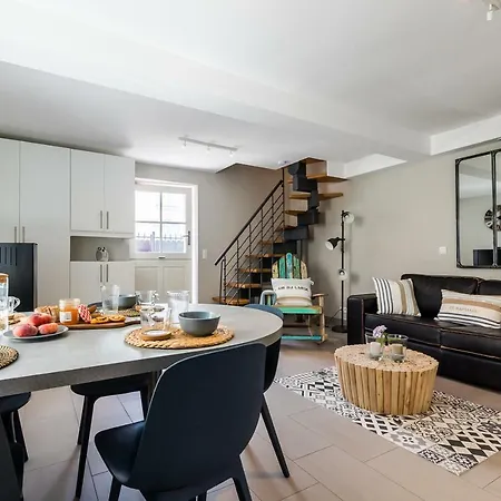 Dom wakacyjny Maila Keywee House With Terrace Close To The Cote Des Basques In