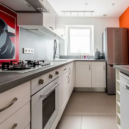 Dom wakacyjny Maila Keywee House With Terrace Close To The Cote Des Basques In